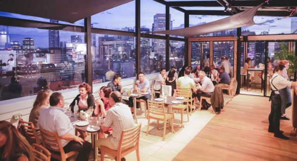 melina_on_the_roof_top_700