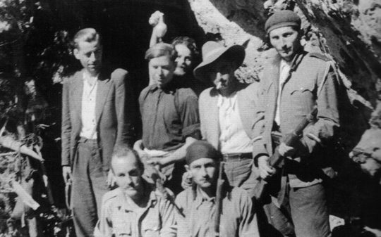 perkins-with-someof-selino-band_540